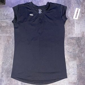 black workout shirt